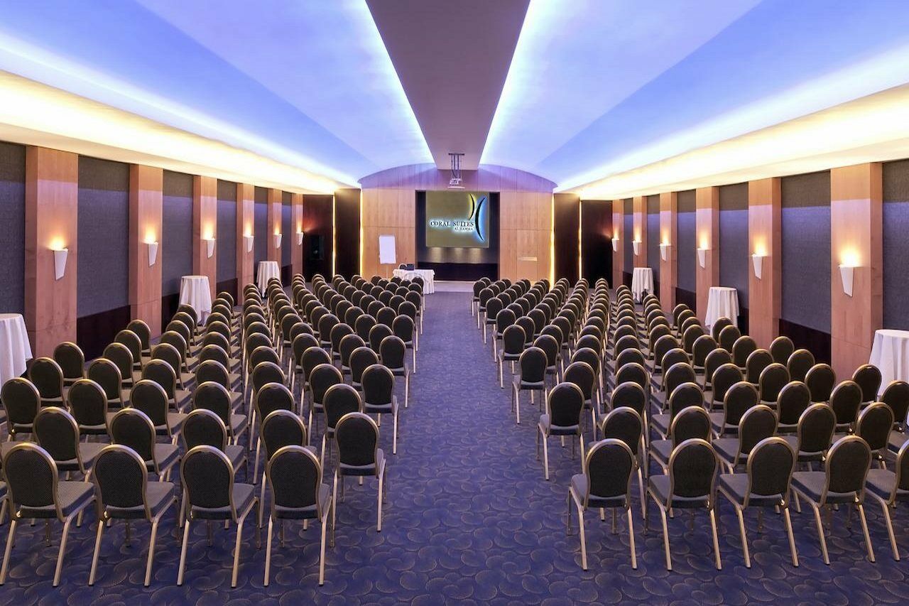 Coral Beirut Al Hamra Hotel Buitenkant foto
