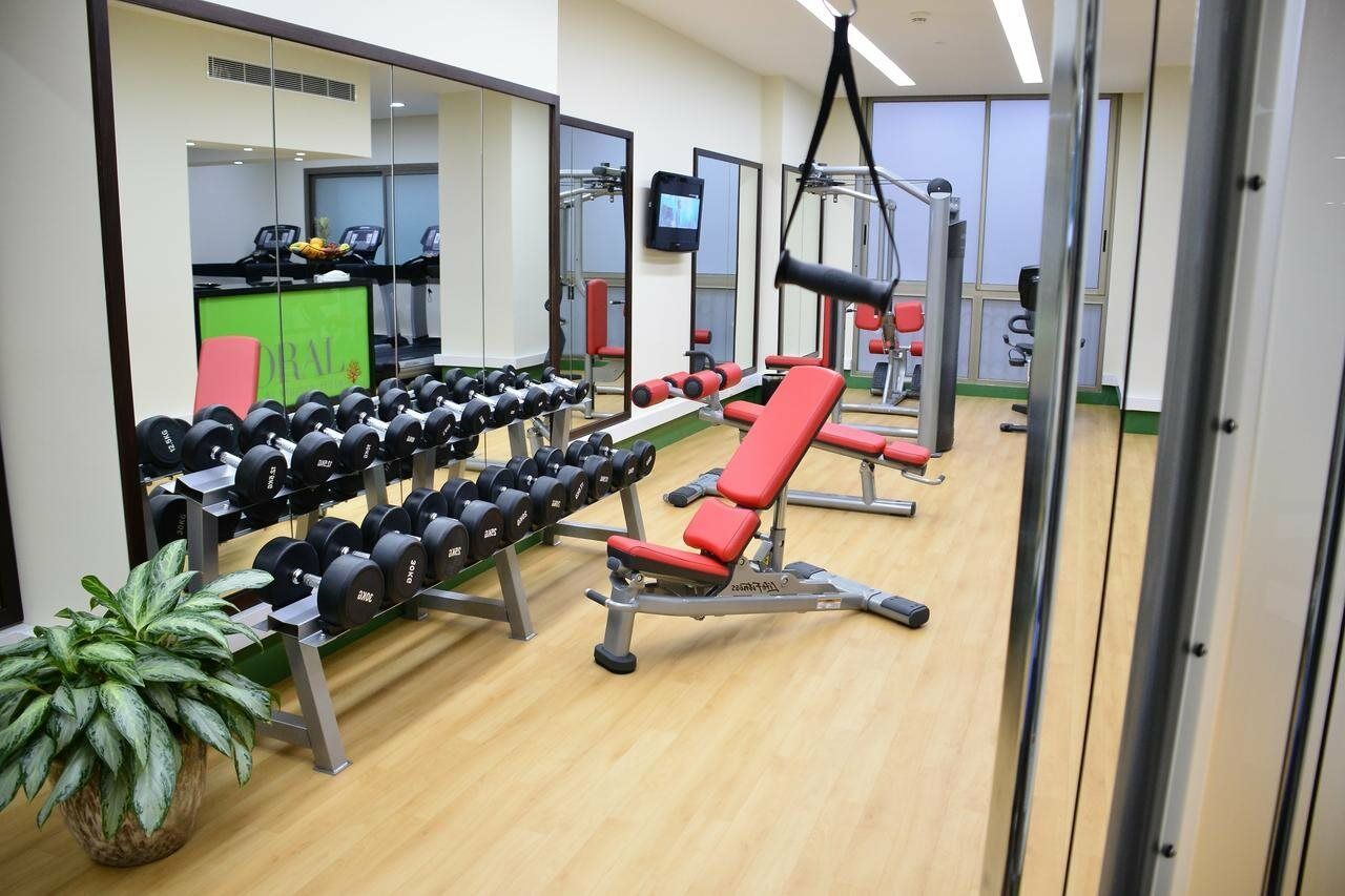 Coral Beirut Al Hamra Hotel Buitenkant foto
